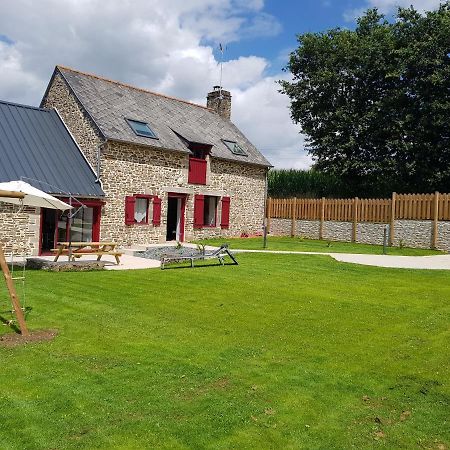 "La Maison De Dana" Entre St Malo & Mt St Michel Epiniac ภายนอก รูปภาพ